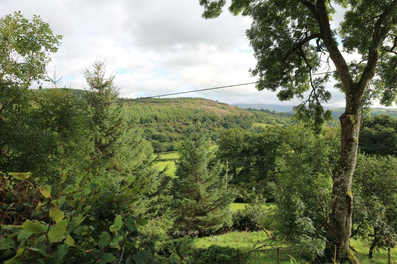 Beautiful 16th Century Ty Cerrig Cottage, Set In Stunning Grounds With Great Views Holiday home